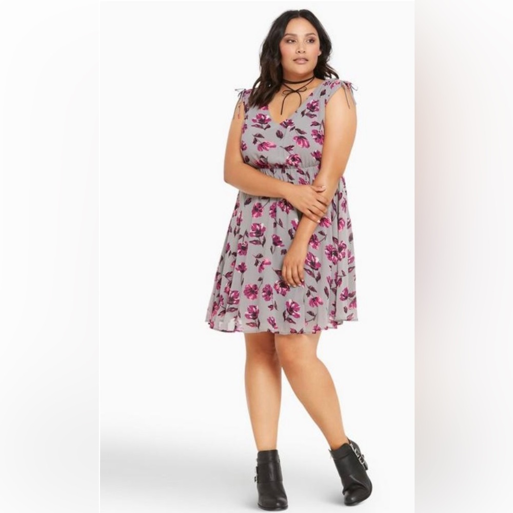 Torrid Floral Print Tie Sleeve Chiffon Skater Dress size 2X